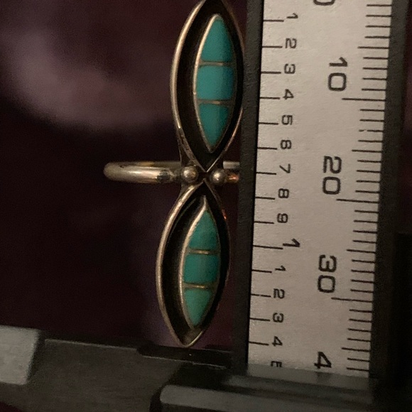Vintage Native Shadowbox Turquoise Ring - Picture 3 of 12
